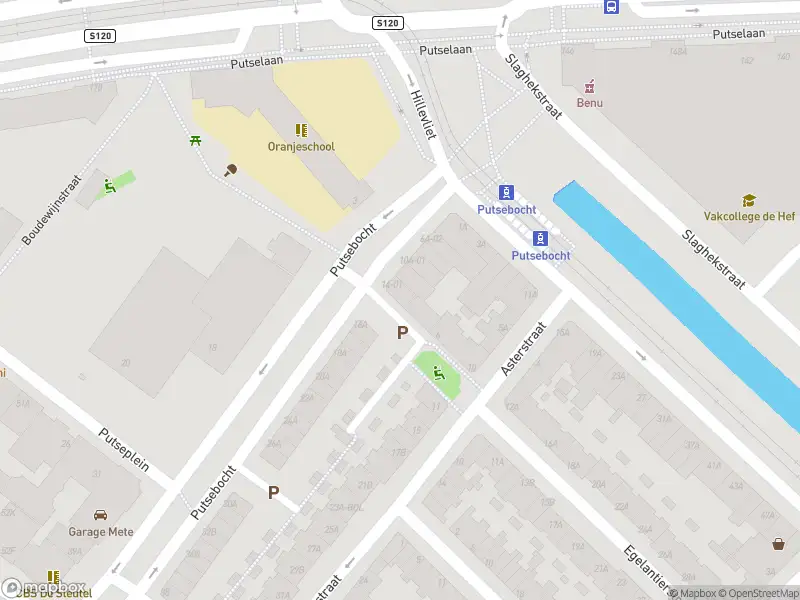 Ambulance met grote spoed naar de Egelantierstraat in Rotterdam