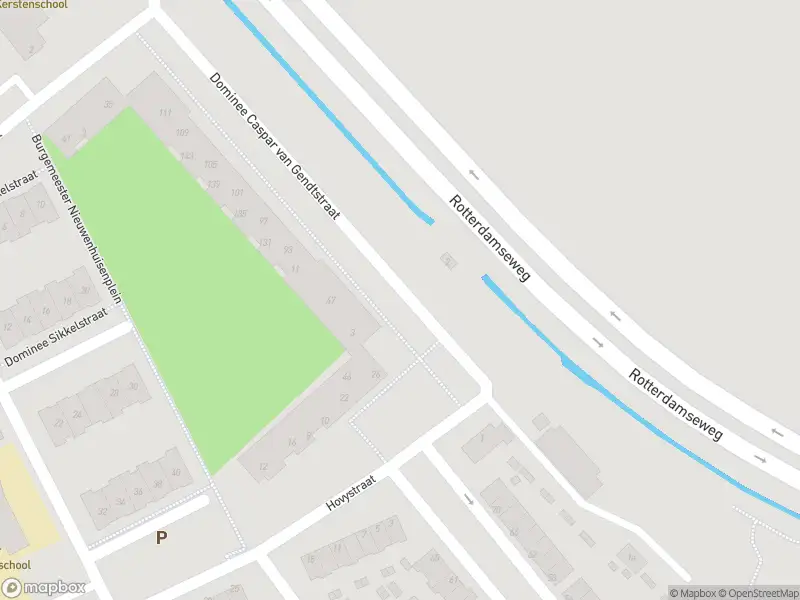 Ambulance met grote spoed naar de Ds. Caspar van Gendtstraat in Ridderkerk