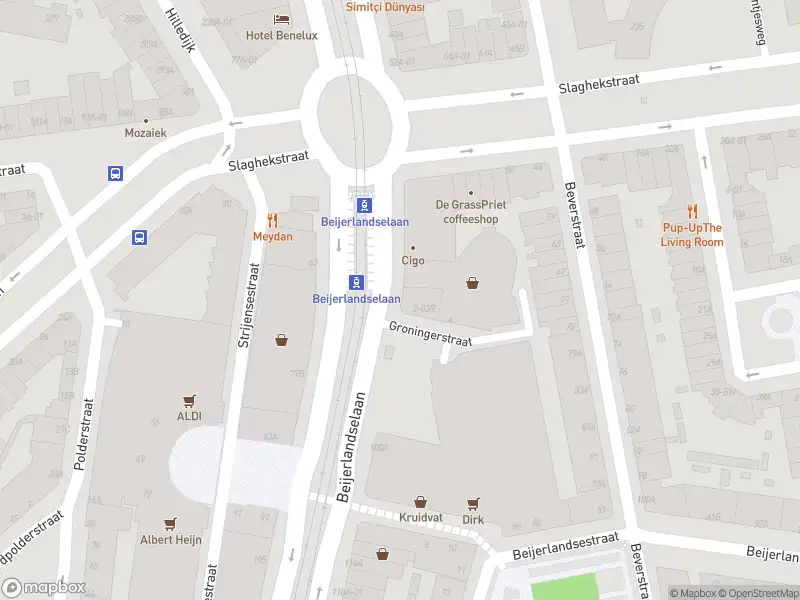 Ambulance met grote spoed naar de Beijerlandselaan in Rotterdam