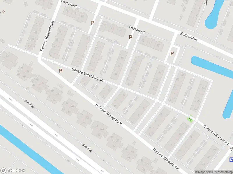 Ambulance met gepaste spoed naar de Anton Kortlandtpad in Hoogvliet Rotterdam