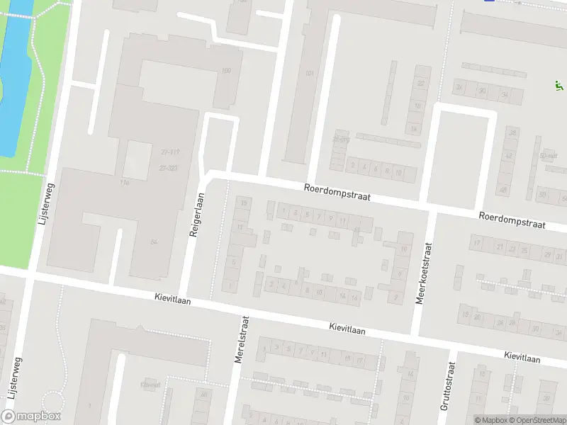 Ambulance met grote spoed naar de Roerdompstraat in Sliedrecht