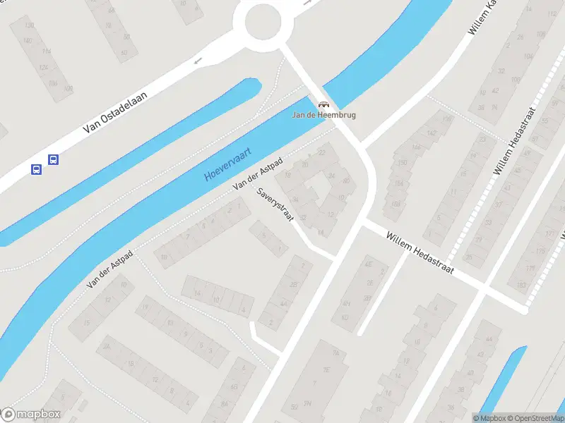 Ambulance met gepaste spoed naar de Saverystraat in Alkmaar