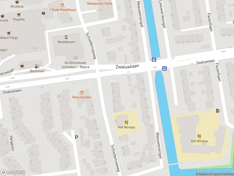 Ambulance met grote spoed naar de Schiedamseweg in Schiedam