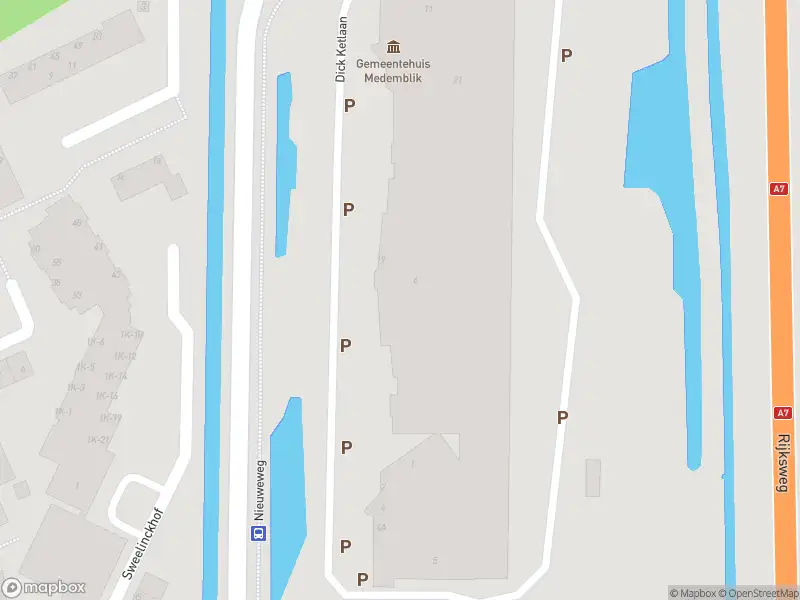 Ambulance met gepaste spoed naar de Dick Ketlaan in Wognum