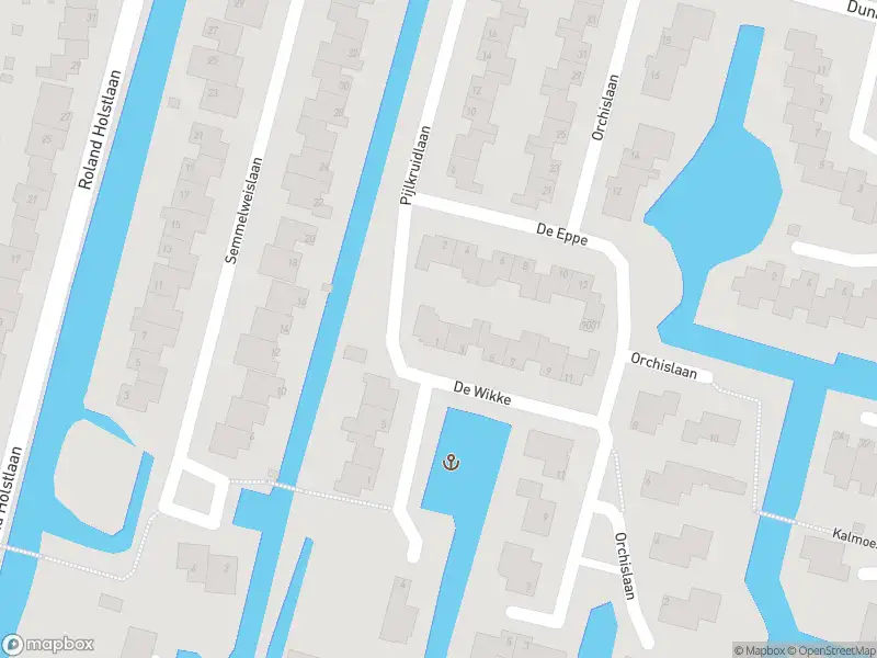 Ambulance met grote spoed naar de De Wikke in Reeuwijk