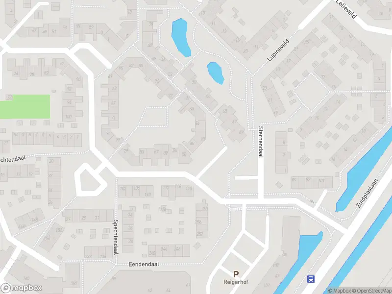 Ambulance met grote spoed naar de Valkendaal in Nieuwerkerk aan den IJssel