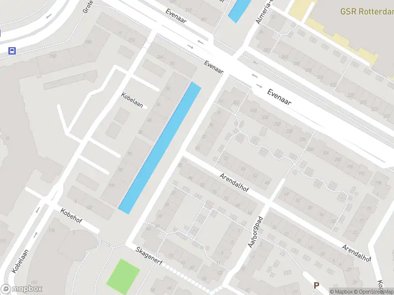 Ambulance met grote spoed naar de Skagenerf in Rotterdam