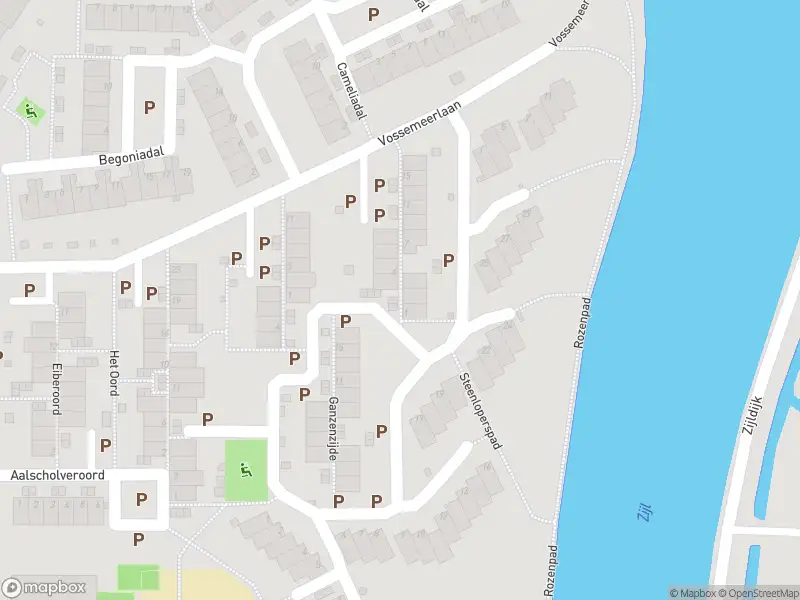 Ambulance met gepaste spoed naar de Eendenzijde in Leiden