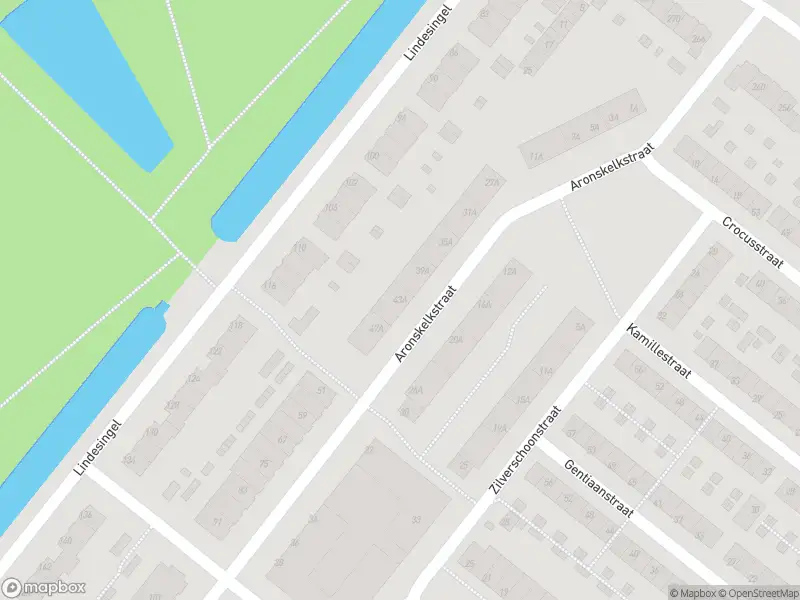 Ambulance met grote spoed naar de Aronskelkstraat in Rotterdam