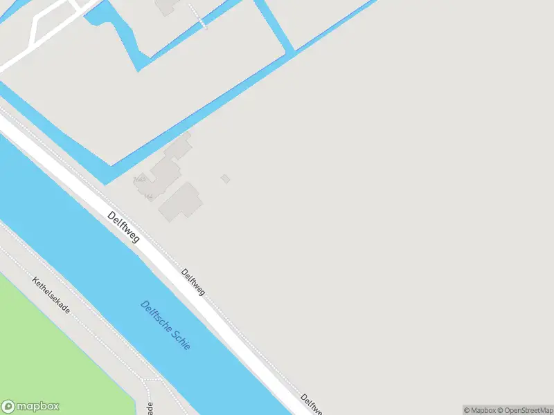 Ambulance met gepaste spoed naar de Delftweg in Rotterdam
