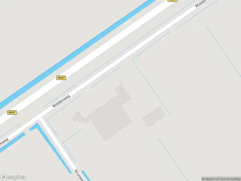 Ambulance met gepaste spoed naar de Middenweg in Broek in Waterland