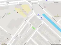 Ambulance met grote spoed naar de Egelantierstraat in Rotterdam