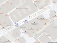 Ambulance met gepaste spoed naar de Kalvermarkt in 's-Gravenhage