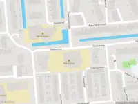 Ambulance met gepaste spoed naar de Newtonstraat in Schoonhoven