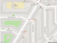 Ambulance met grote spoed naar de Woestduinstraat in Amsterdam