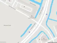 Brandweer met grote spoed naar de Kees Mustersstraat in Alphen aan den Rijn vanwege middelgrote brand