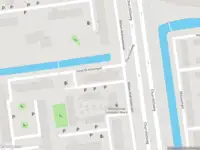 Ambulance met gepaste spoed naar de Jozef Oreliosingel in Schiedam