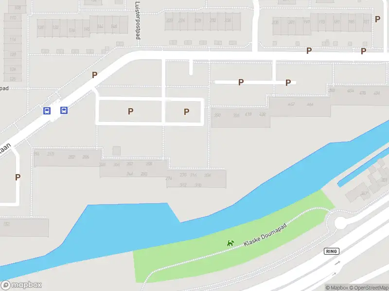 Brandweer met grote spoed naar de Robinsonstraat in Leeuwarden vanwege voertuigbrand