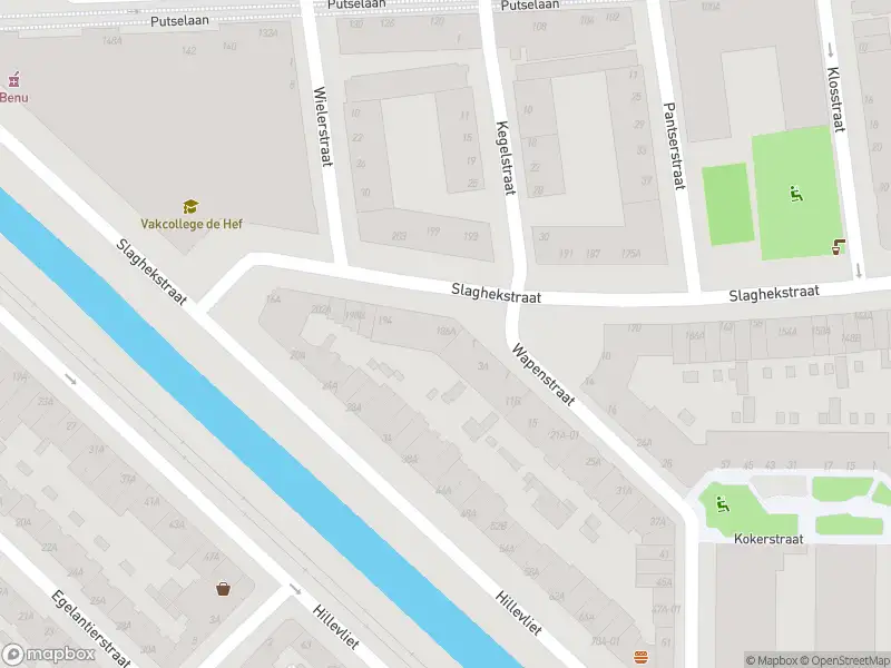 Ambulance met grote spoed naar de Slaghekstraat in Rotterdam