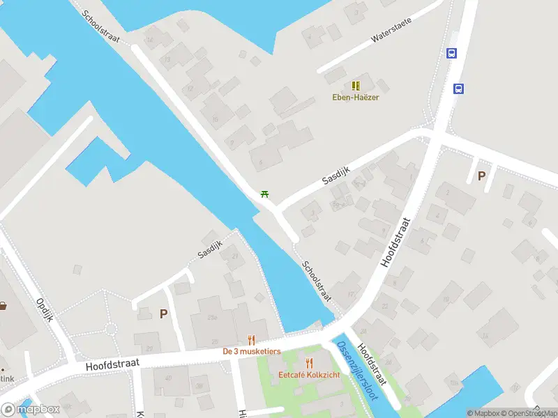 Brandweer met grote spoed naar de Schoolstraat in Ossenzijl vanwege middelgrote brand