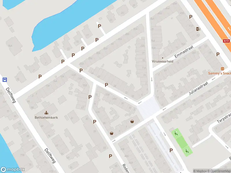 Ambulance met grote spoed naar de Oranjestraat in Rotterdam