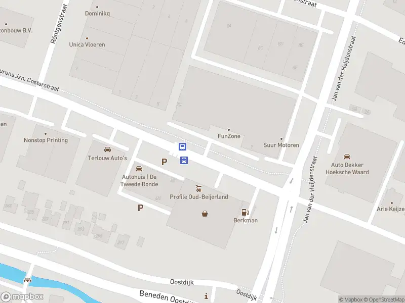 Ambulance met gepaste spoed naar de Laurens Jzn. Costerstraat in Oud-Beijerland