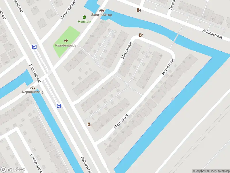 Brandweer met grote spoed naar de Mazustraat in Almere vanwege een buitenbrand