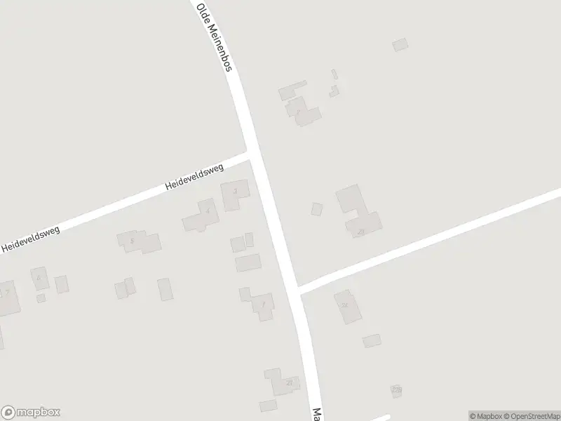 Brandweer met gepaste spoed naar de Heideveldsweg in Marijenkampen vanwege een buitenbrand