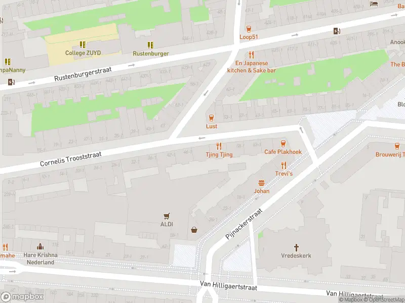 Ambulance met grote spoed naar de Pienemanstraat in Amsterdam