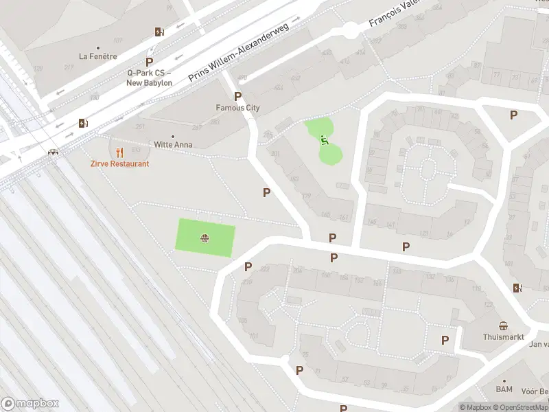 Ambulance met grote spoed naar de Boomsluiterskade in 's-Gravenhage