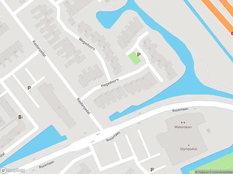 Ambulance met grote spoed naar de Hagedoorn in Maassluis