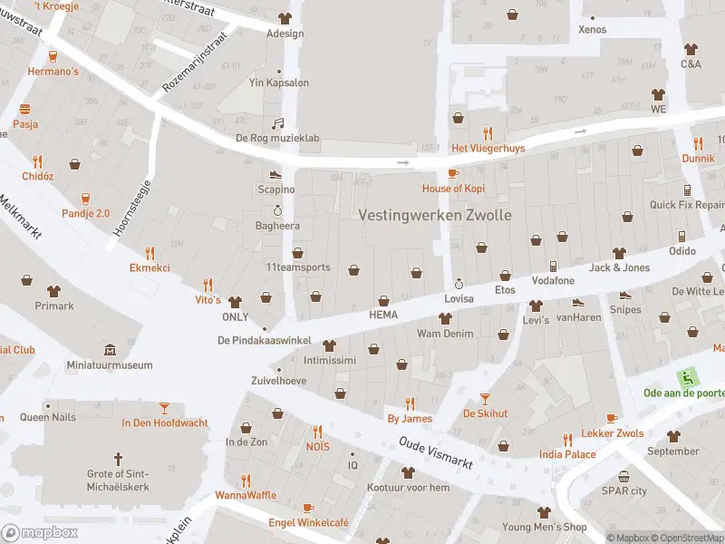 Brandweer met grote spoed naar de Grote Markt in Zwolle vanwege voertuigbrand