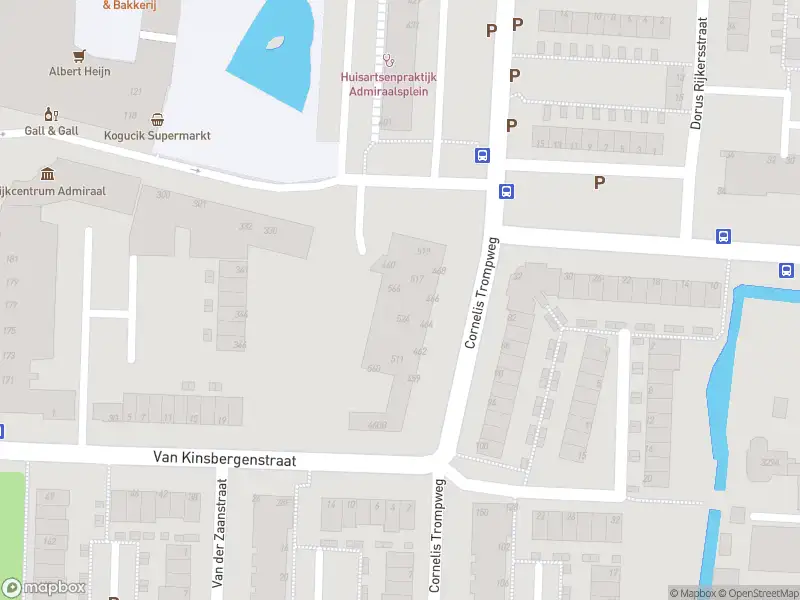 Ambulance met grote spoed naar de Admiraalsplein in Dordrecht