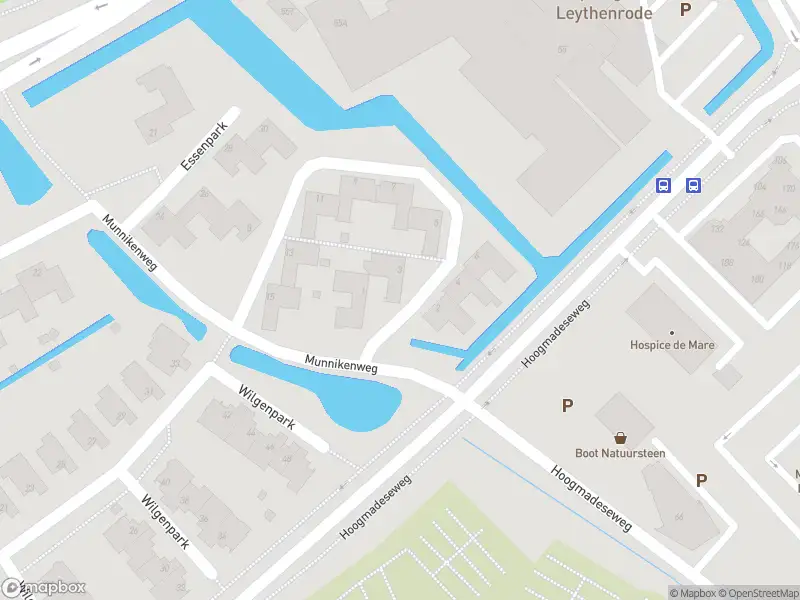 Ambulance met gepaste spoed naar de Munnikkenpark in Leiderdorp