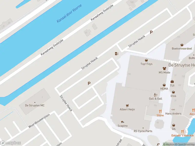 Ambulance met grote spoed naar de Kanaalweg Oostzijde in Hellevoetsluis