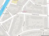 Ambulance met gepaste spoed naar de Stolbergstraat in Haarlem