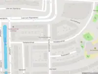 Ambulance met grote spoed naar de Kortenakenstraat in Amsterdam