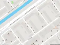 Ambulance met gepaste spoed naar de Roëllstraat in Schiedam