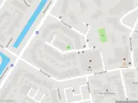 Ambulance met grote spoed naar de Alkenburg in Rozenburg