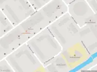 Ambulance met grote spoed naar de De Meesterstraat in Schiedam