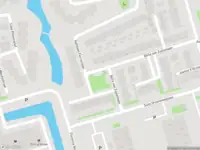 Ambulance met grote spoed naar de Top Naefflaan in Amstelveen