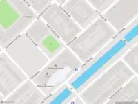 Ambulance met gepaste spoed naar de Dahliastraat in Rotterdam