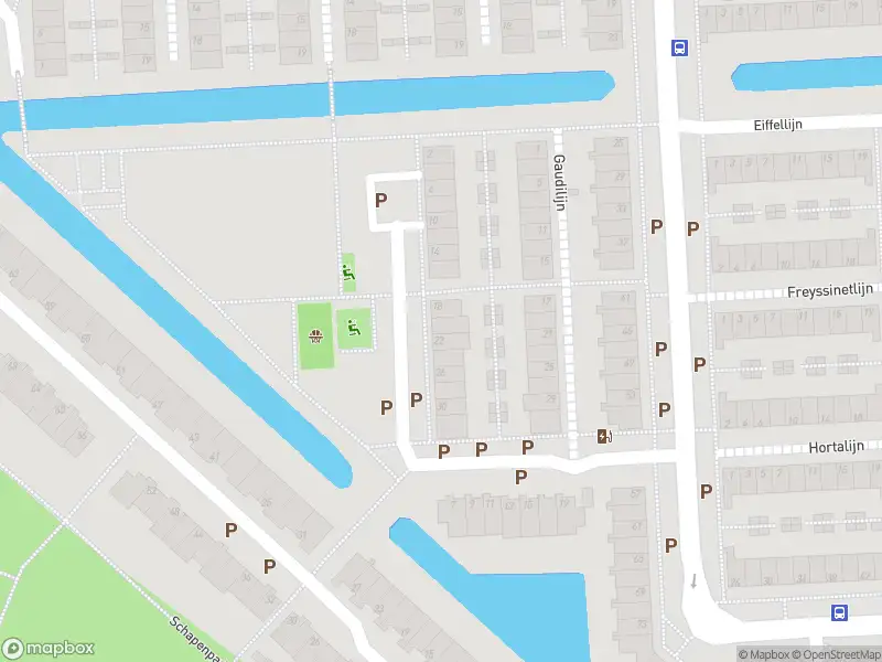 Ambulance met grote spoed naar de Gropiuslijn in Zoetermeer