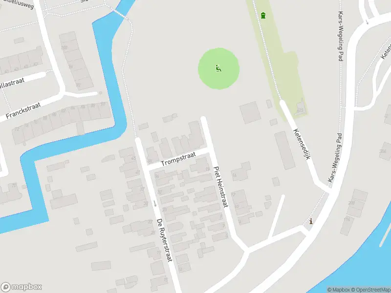 Ambulance met grote spoed naar de Trompstraat in Capelle aan den IJssel