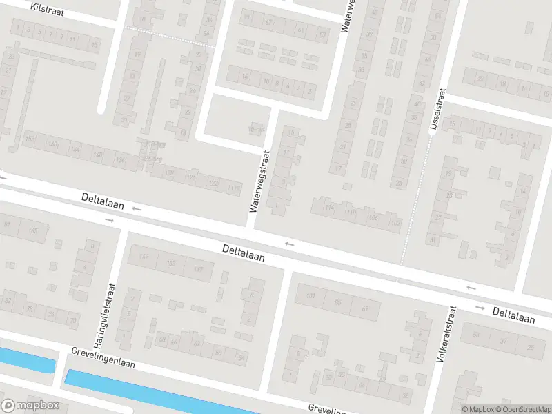 Ambulance met gepaste spoed naar de Waterwegstraat in Sliedrecht