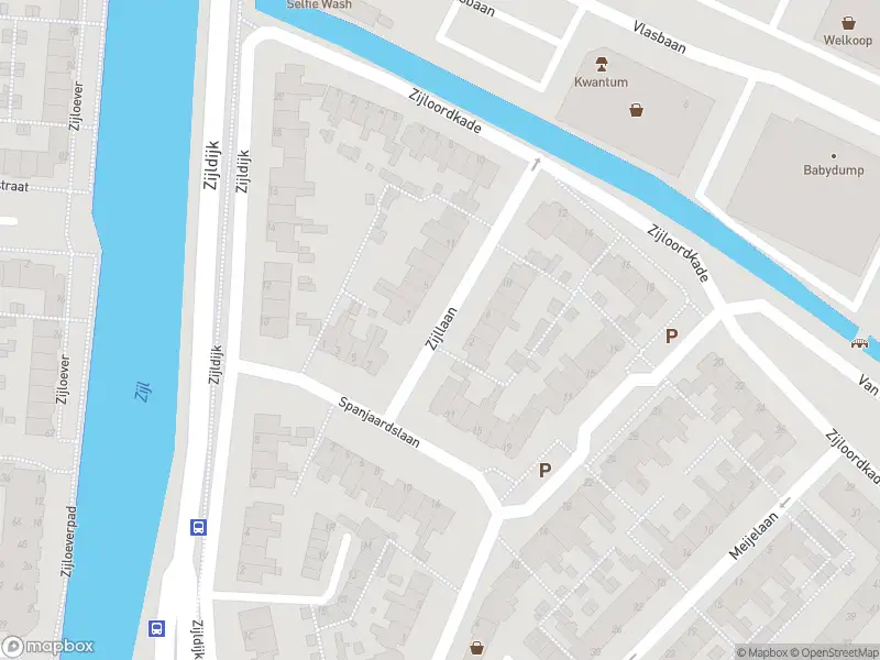 Ambulance met gepaste spoed naar de Zijllaan in Leiderdorp