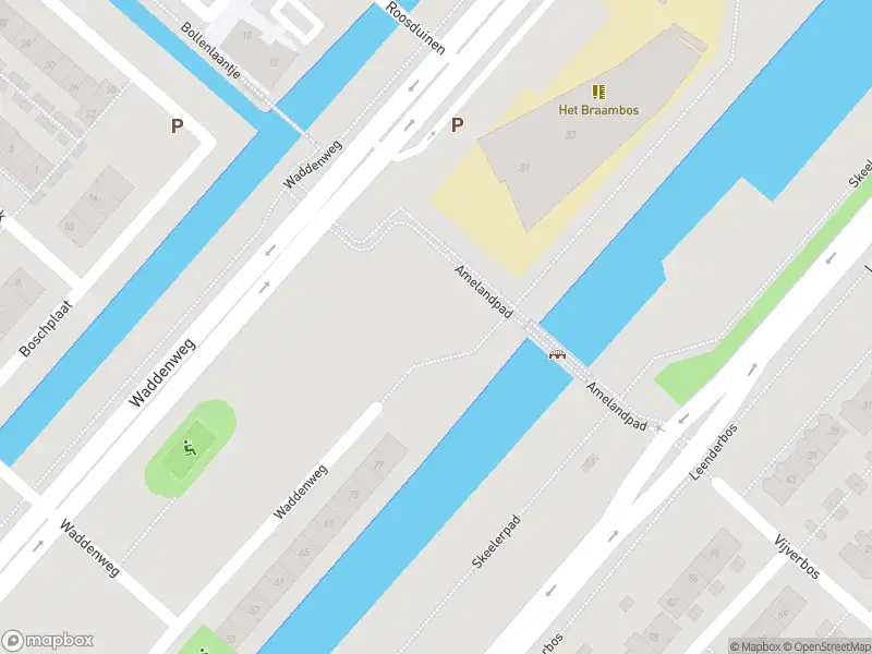 Ambulance met grote spoed naar de Waddenweg in Hoofddorp