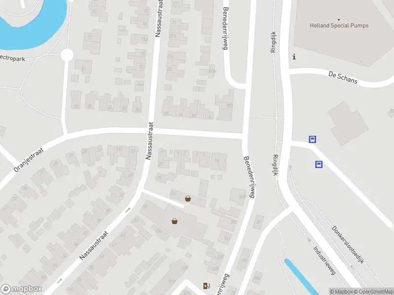 Ambulance met grote spoed naar de Benedenrijweg in Ridderkerk