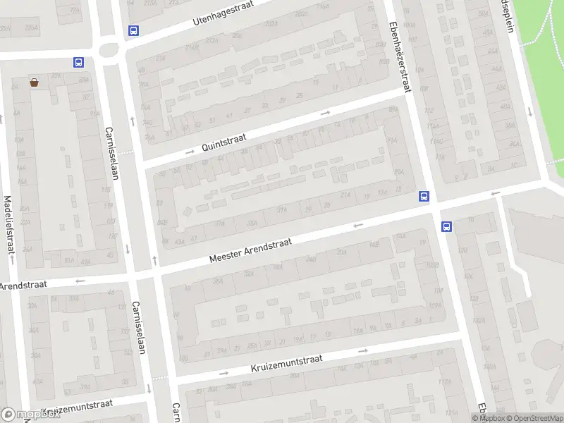 Ambulance met grote spoed naar de Meester Arendstraat in Rotterdam