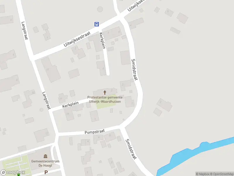 Ambulance met grote spoed naar de Kerkplein in Uitwijk